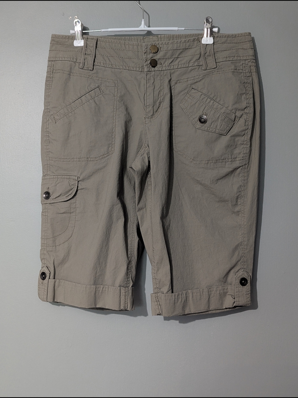 DKNY Olive/Taupe Cargo Shorts